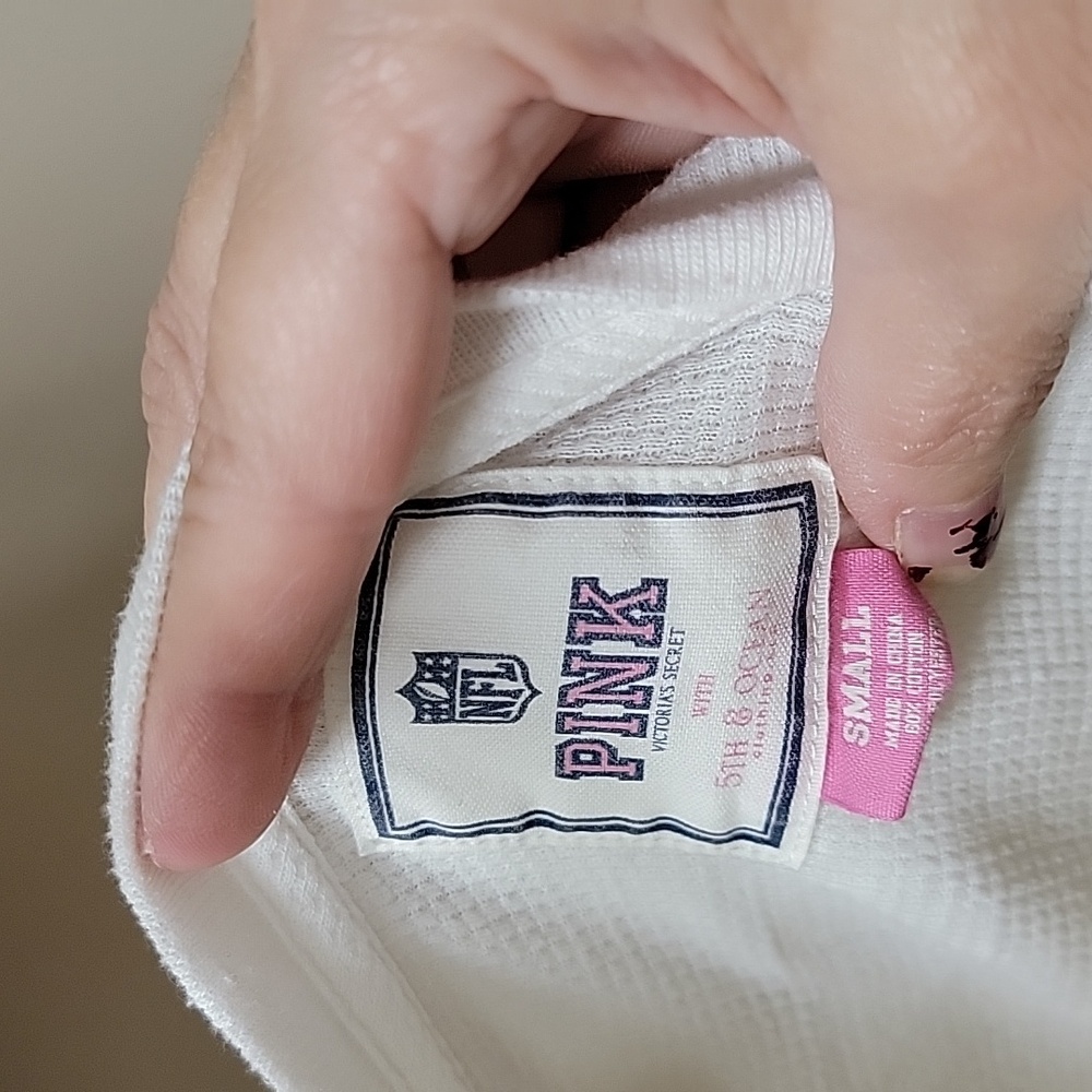 Victoria's Secret Pink NFL White New England Patriots Long Sleeve Tee - Picture 3 of 4